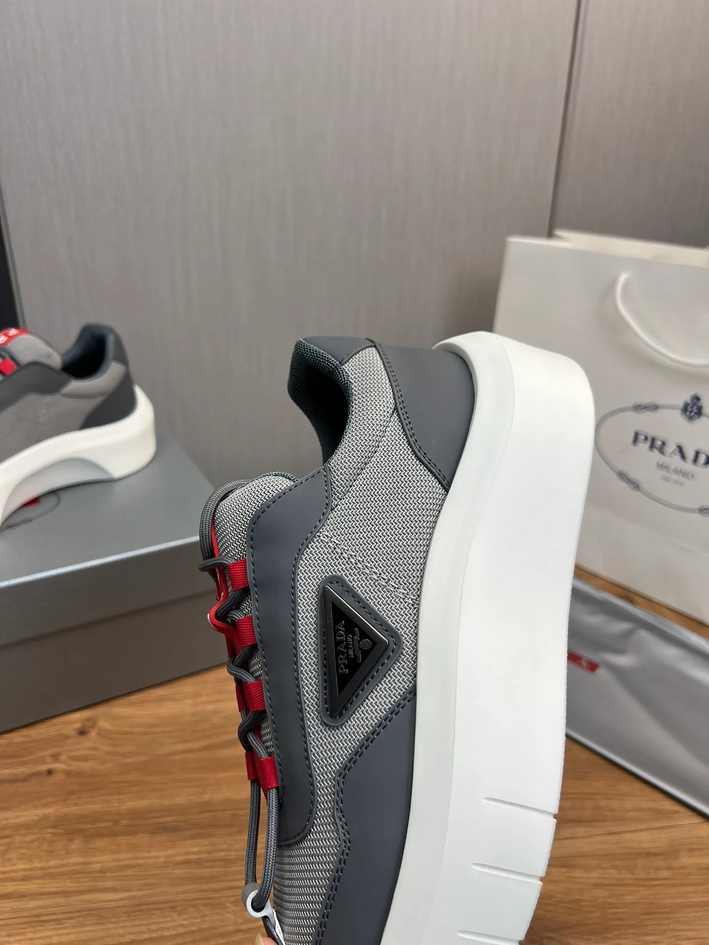 Men's shoes 💰620💰 [PRADA] Men's shoes are popular in the counter, official website is synchronized, high-quality shipments ✔️Original cowhide stitching mesh + cowhide lining, 1🆚1 replica, original original bottom, 38-45 (45 customized, non-refundable)